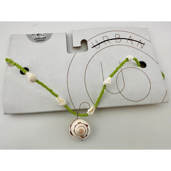 Urban Outfitters Green & Shell Beaded Boho Necklace - Picture 5 of 5